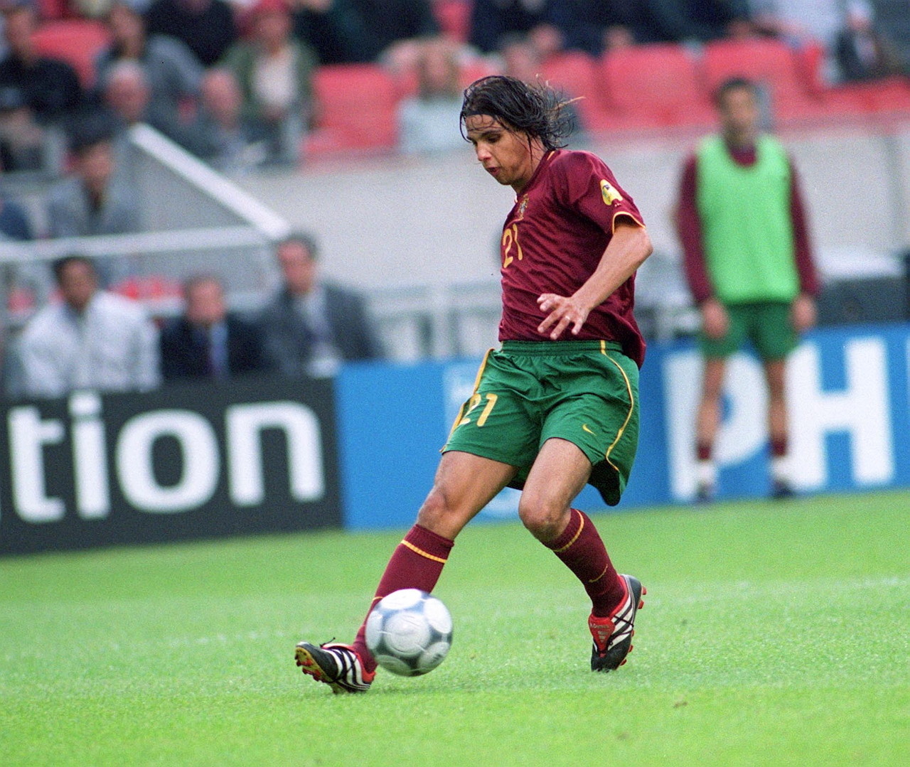 戏剧性拉满，内马尔自八月初后首次破门随后又送出一粒点球