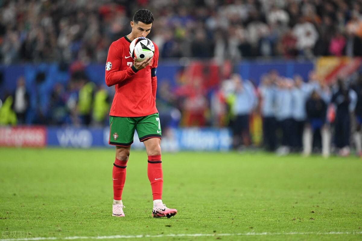 明天开售，全球首台中国品牌量产TCR赛车领克03+ TCR官图公开