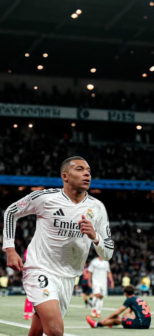 第96分钟丢球！3-3绝平！利物浦爆冷丢分，落后榜首10分卫冕英超无望