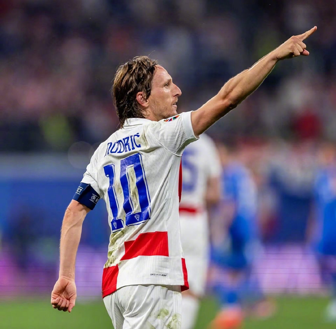 NBA战报：东契奇31分，詹姆斯赛季新高29分，湖人112-108险胜76人