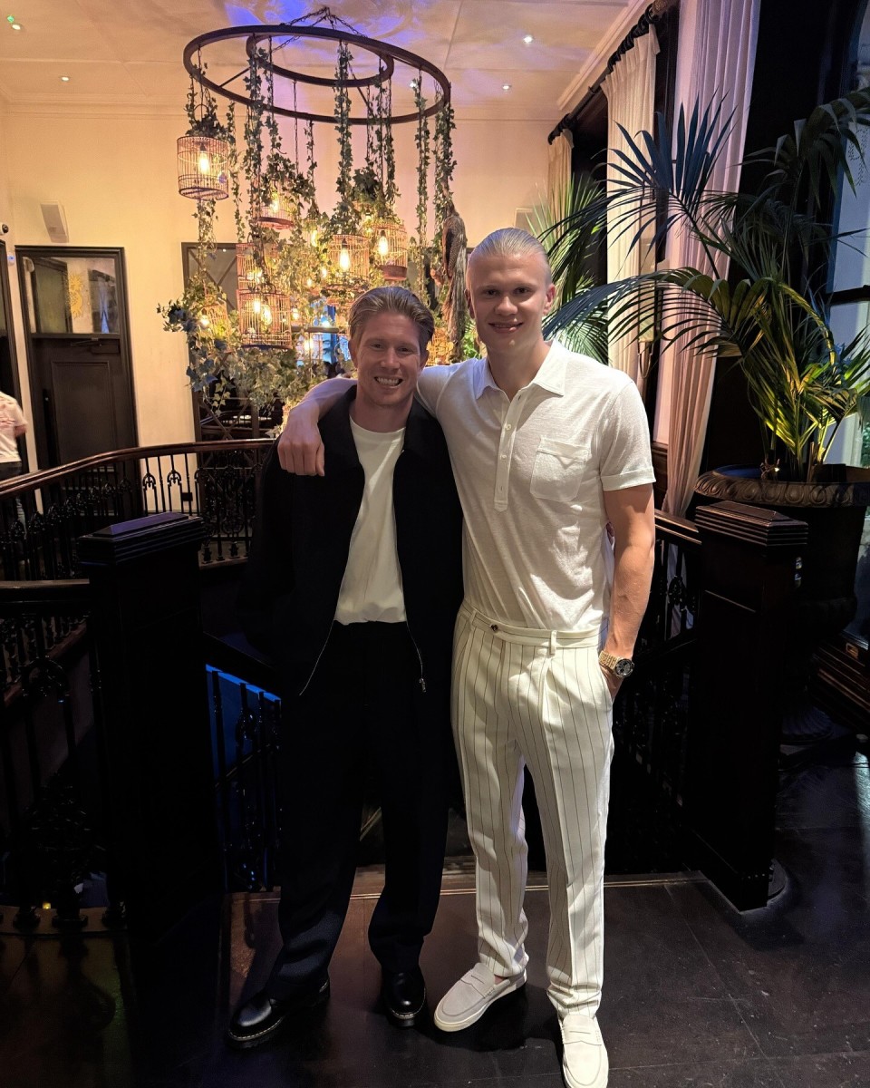 今天是北京时间2025年11月29日星期六,欢迎收看早报！